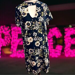 Sauci Women’s plus-size Black & Cream Floral Stretchy Cut-Out Mini Dress❤️❤️3X